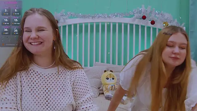 Snapshot of Ellie_Wellie chatting on 12.23.24 Ellie Wellie online show from 12.23.24