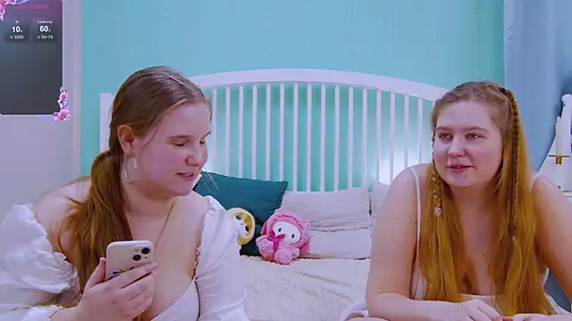 Snapshot of Ellie_Wellie chatting on 02.22.25 Ellie Wellie online show from 02.22.25