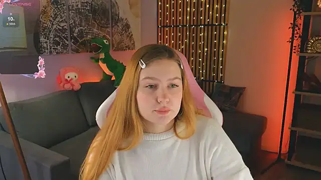 Snapshot of Ellie_Wellie chatting on 02.27.25 Ellie Wellie online show from 02.27.25