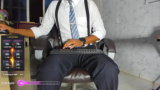 Hideintheoffice online show from 03.03.25