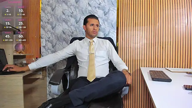 Hideintheoffice online show from 04.15.26