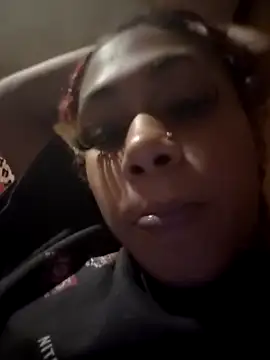 carmelbbyx22 online show from 12.22.25