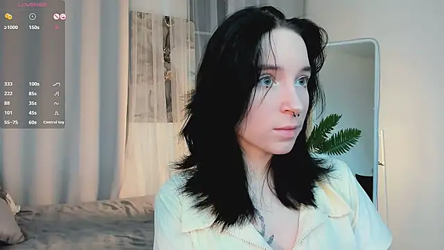 lilithlunna online show from 11.13.25