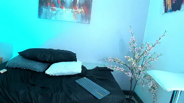 BrithanySummer online show from 01.16.25