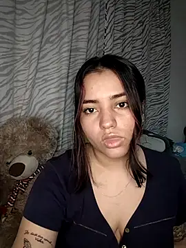 Snapshot of Ema_kraus chatting on 02.01.25 Ema kraus online show from 02.01.25