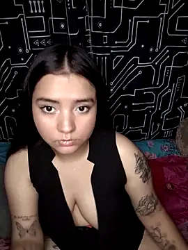 Snapshot of Ema_kraus chatting on 03.04.25 Ema kraus online show from 03.04.25