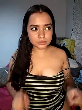 Snapshot of Ema_kraus chatting on 03.17.25 Ema kraus online show from 03.17.25