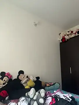 Ema kraus online show from 04.05.26