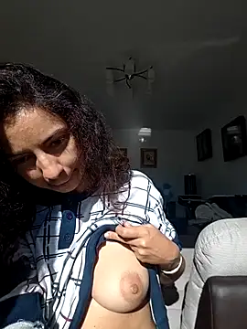 naughty69curls online show from 10.25.25