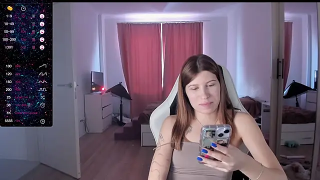 Agnes Allenn online show from 02.22.25