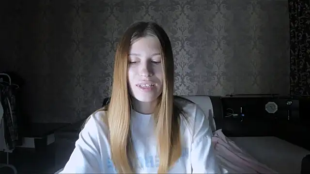 Agnes Allenn online show from 10.10.25