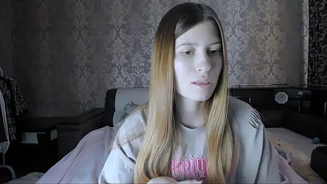 Agnes Allenn online show from 11.16.25