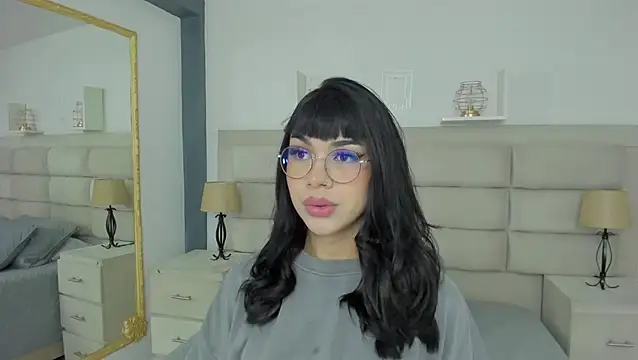 RoseCassie online show from 02.14.25