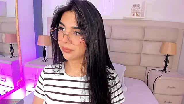 RoseCassie online show from 10.20.25