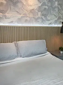 AinaraJimenez online show from 11.26.25