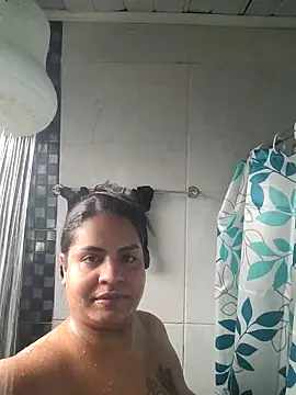 Snapshot of ppatriciarabello chatting on 10.28.25 ppatriciarabello online show from 10.28.25