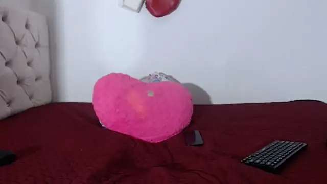 evaFiore online show from 01.28.25