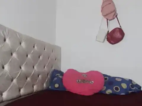 evaFiore online show from 02.04.25