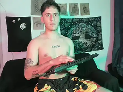 Snapshot of Antonello_Vannucci chatting on 02.10.25 Antonello Vannucci online show from 02.10.25