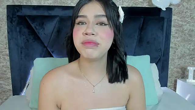 Lily Woodz online show from 09.12.25