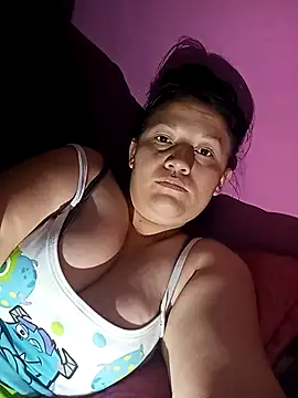 Snapshot of kattia_bk chatting on 12.30.24 kattia bk online show from 12.30.24