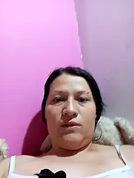 Snapshot of kattia_bk chatting on 01.04.25 kattia bk online show from 01.04.25