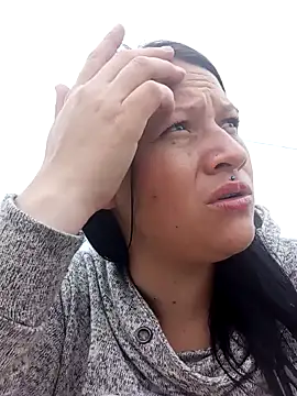 Snapshot of kattia_bk chatting on 01.05.25 kattia bk online show from 01.05.25