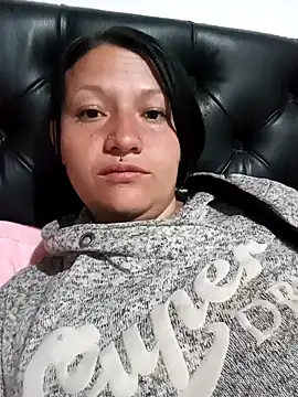 Snapshot of kattia_bk chatting on 01.06.25 kattia bk online show from 01.06.25