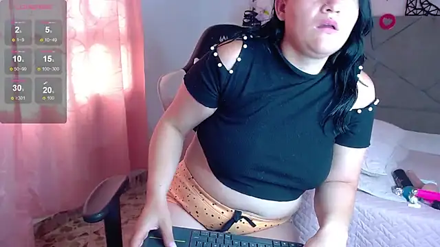 Snapshot of kattia_bk chatting on 02.11.25 kattia bk online show from 02.11.25