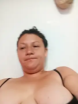 Snapshot of kattia_bk chatting on 09.13.25 kattia bk online show from 09.13.25