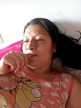 Snapshot of kattia_bk chatting on 09.21.25 kattia bk online show from 09.21.25