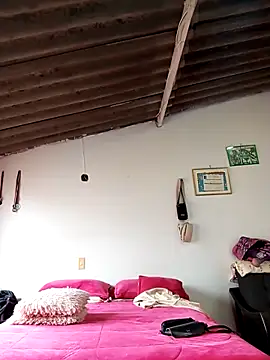 Snapshot of kattia_bk chatting on 09.25.25 kattia bk online show from 09.25.25