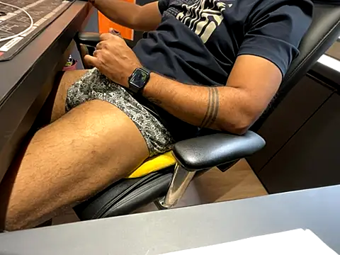 Nil Talreja online show from 10.13.25