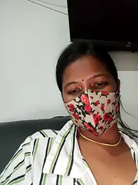 Snapshot of Tamil_Sanjana_ chatting on 01.08.25 Tamil Sanjana online show from 01.08.25