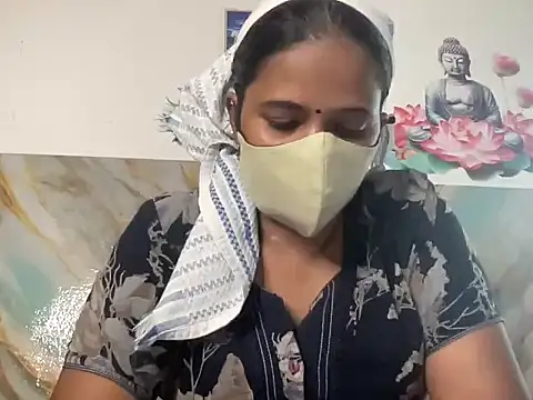 Snapshot of Tamil_Sanjana_ chatting on 10.16.25 Tamil Sanjana online show from 10.16.25