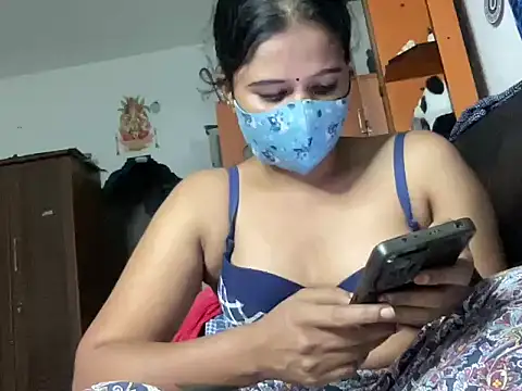 Tamil Sanjana  online show from 11.10.25