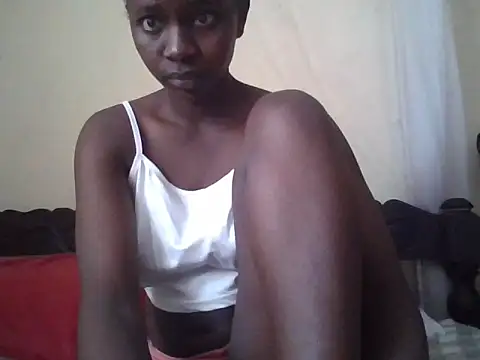 Snapshot of Missbella25 chatting on 10.20.25 Missbella25 online show from 10.20.25