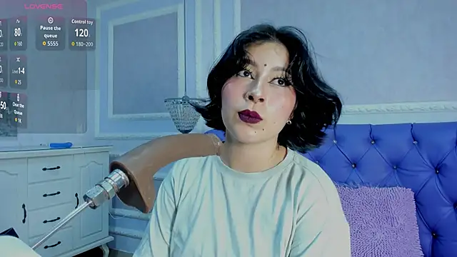 Lily Martinez online show from 11.01.25