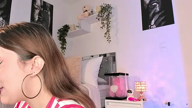 Alissonroses online show from 09.26.25