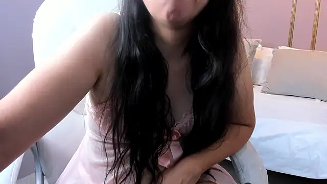 Snapshot of PerlaPreciosa chatting on 03.09.25 PerlaPreciosa online show from 03.09.25