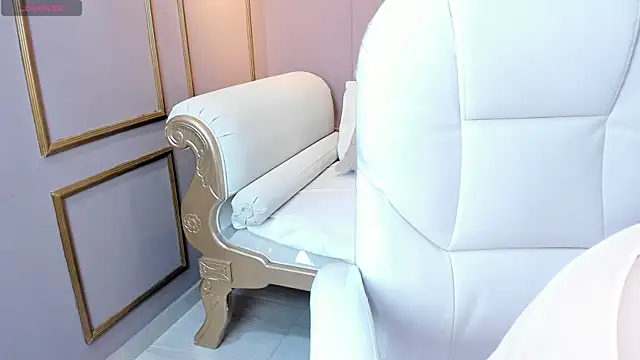 Snapshot of PerlaPreciosa chatting on 03.11.25 PerlaPreciosa online show from 03.11.25