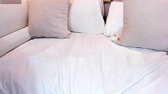 Snapshot of PerlaPreciosa chatting on 03.13.25 PerlaPreciosa online show from 03.13.25