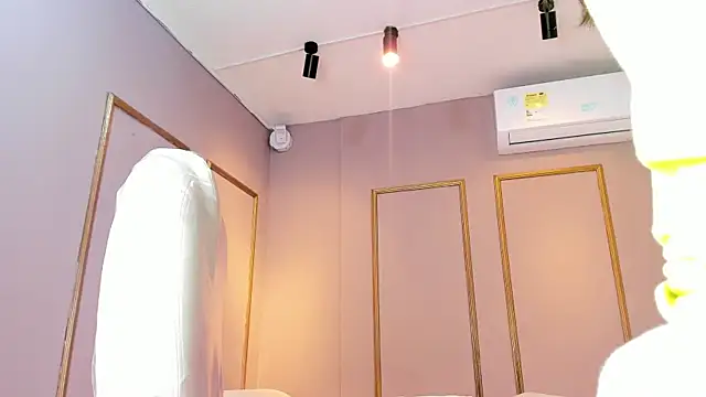 PerlaPreciosa online show from 01.10.26