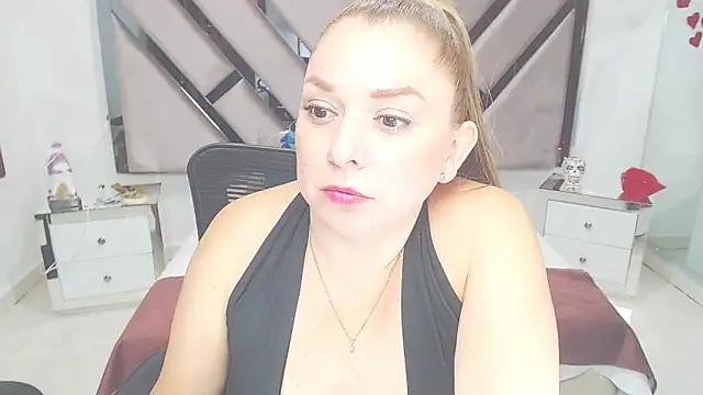 Snapshot of natalia5560 chatting on 03.04.25 natalia5560 online show from 03.04.25