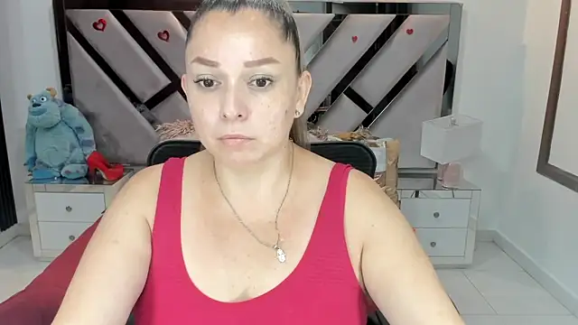 Snapshot of natalia5560 chatting on 10.06.25 natalia5560 online show from 10.06.25