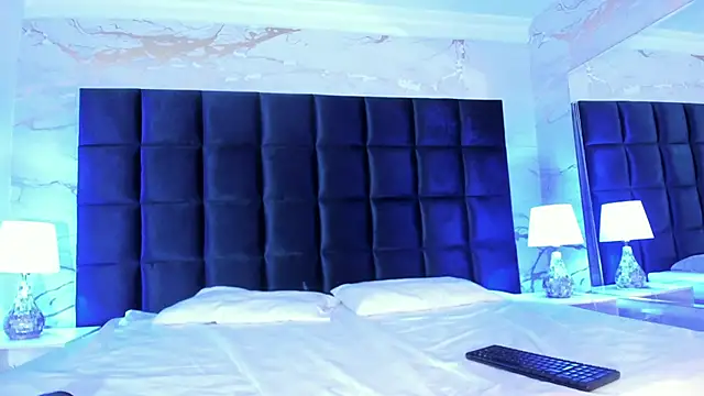 loladupont online show from 02.02.26