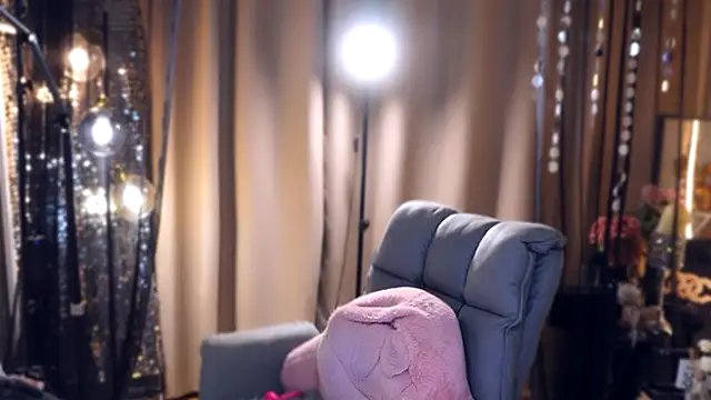 zhdhdbdkx online show from 11.17.25