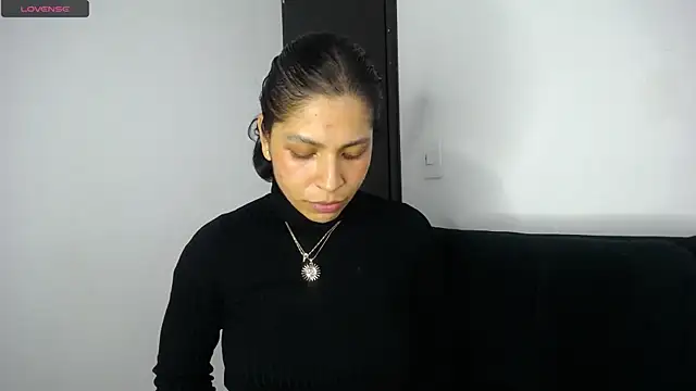 Snapshot of AbrilSonne chatting on 09.09.25 AbrilSonne online show from 09.09.25