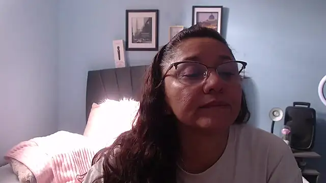 AngelRouss online show from 04.08.26