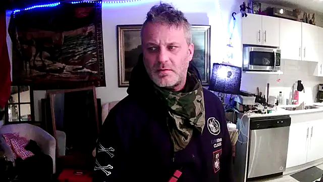 Snapshot of SilverandFox chatting on 01.27.25 SilverandFox online show from 01.27.25